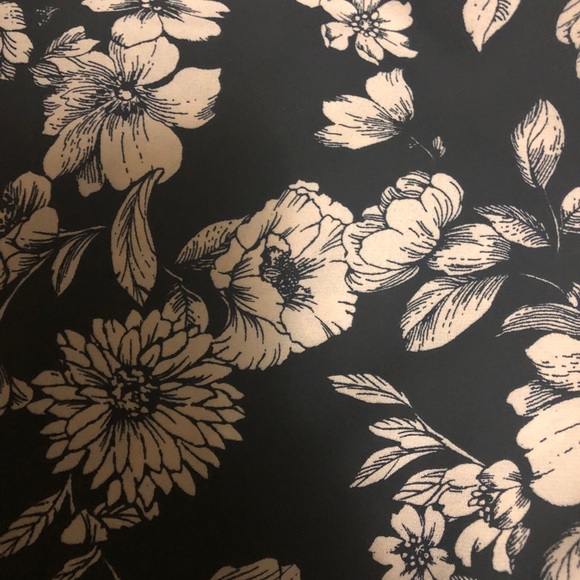 Forever 21 Floral Pastel Top 💕✨ - Picture 4 of 5